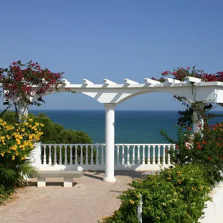 Do Parque Apartahotel 4*